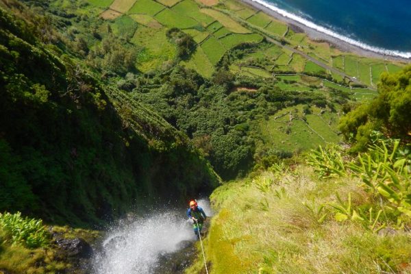 Canyoning-aux-acores-3