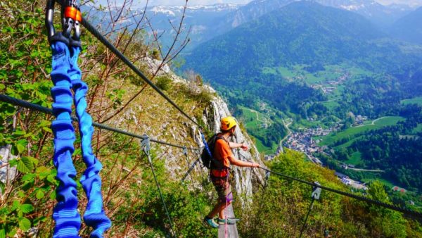 Via-ferrata-de-la-Roche-Veyrand-4-2