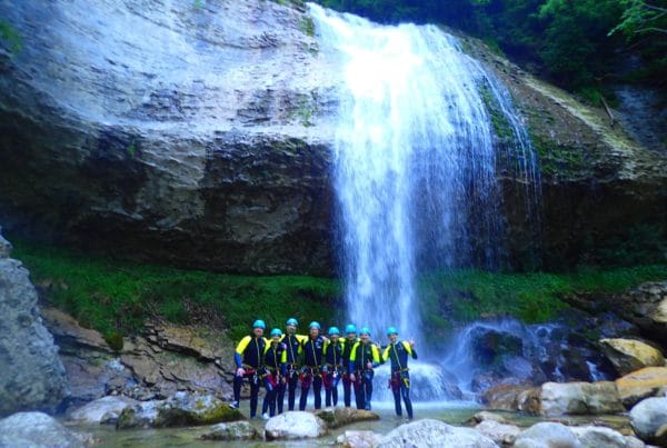 team-building-groupe-canyoning-1