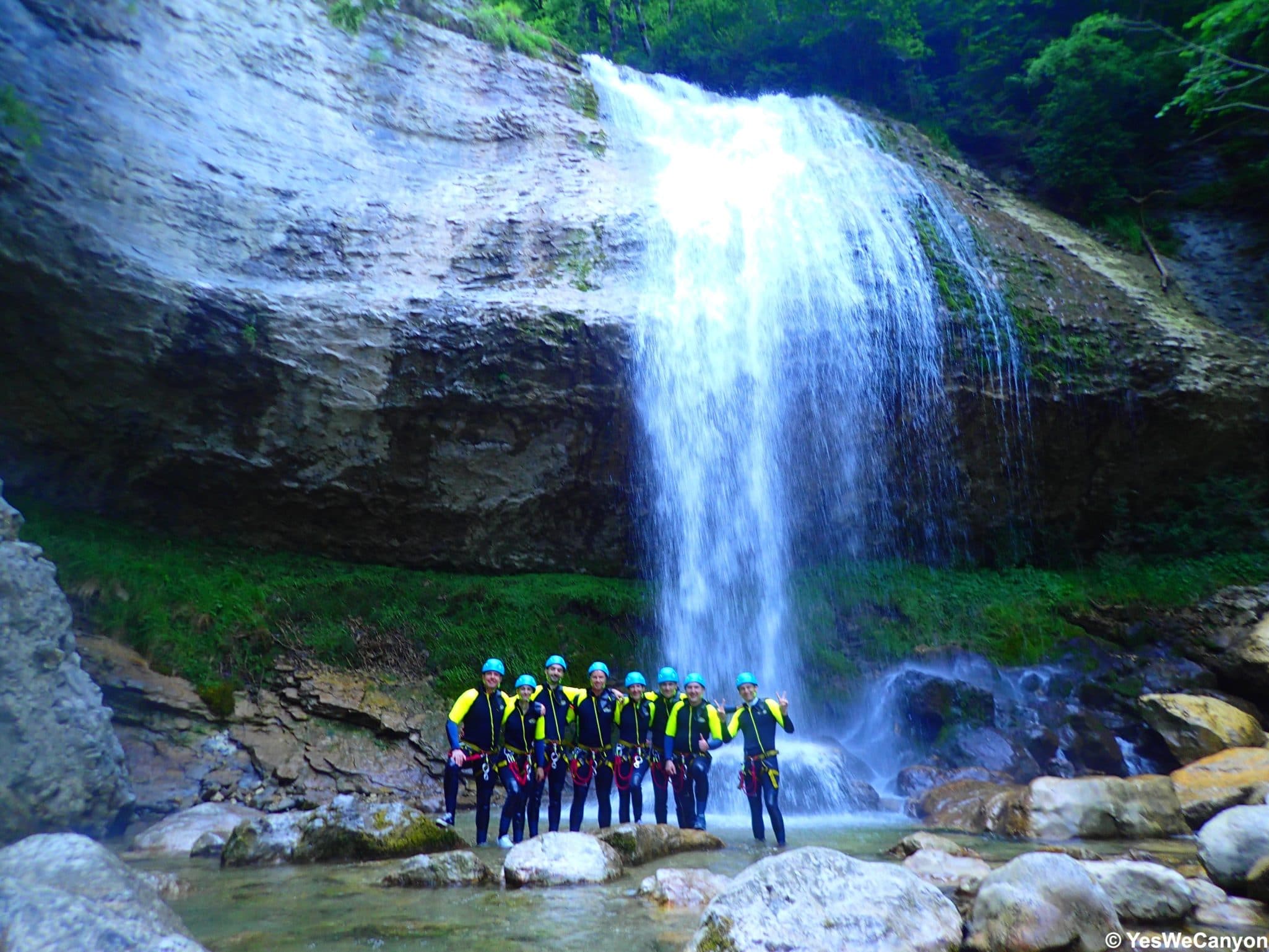 team-building-groupe-canyoning-1