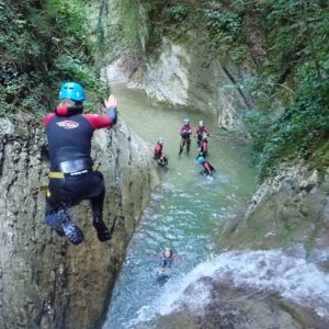 team-building-groupe-canyoning-3